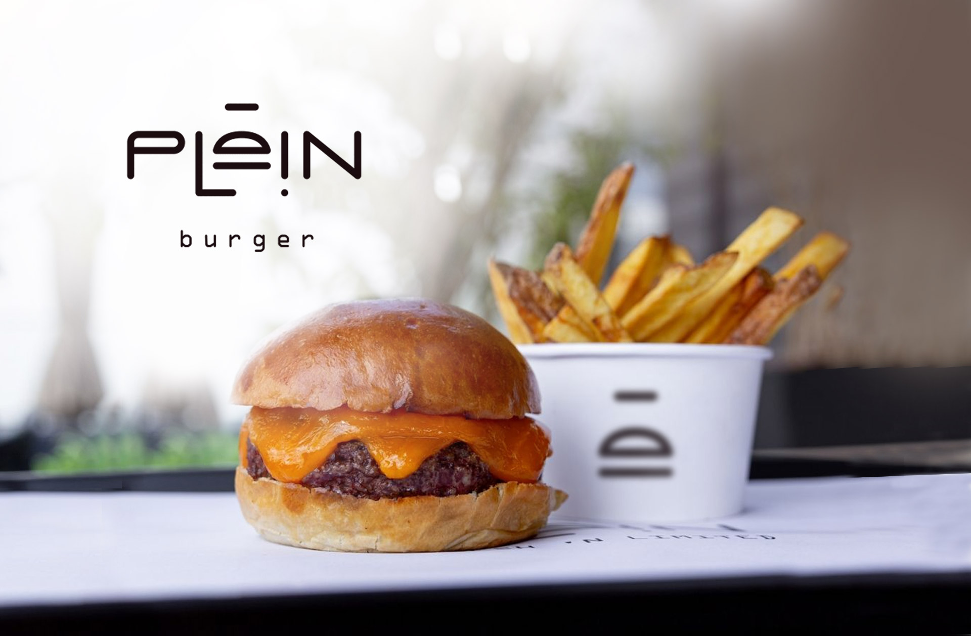 Plein Burger logo industry food